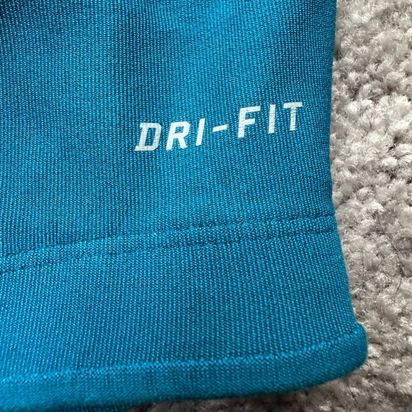 Nike Dri-Fit Sports Bra - Picture 3 of 4